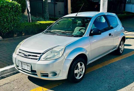 FORD KA 1.0 MPI 8V FLEX 2P MANUAL FORD KA 1.0 MPI 8V FLEX 2P MANUAL